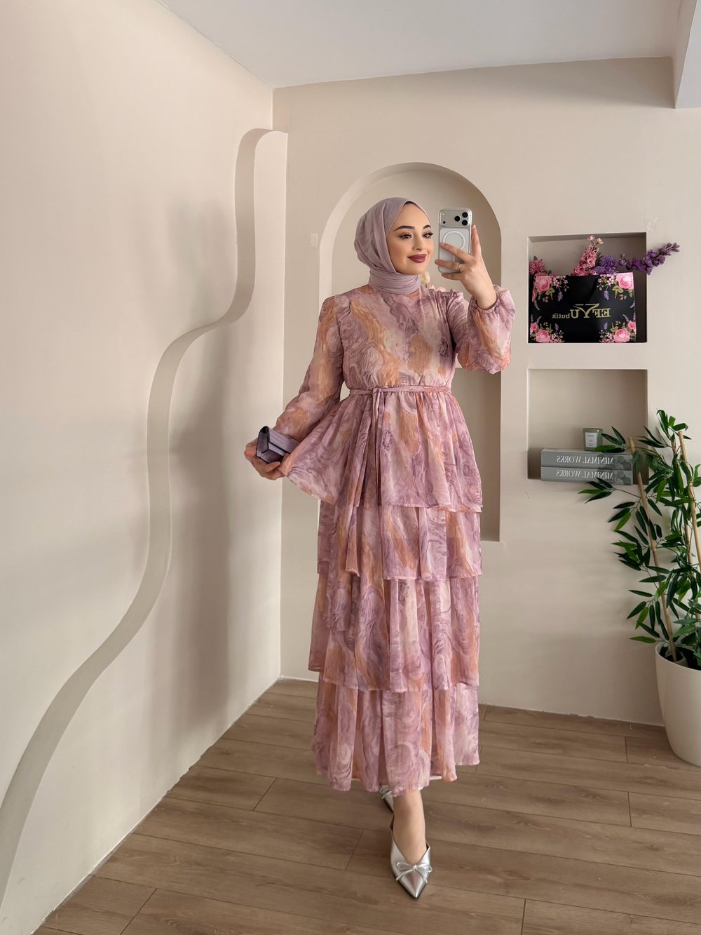Liva Kat Kat Detaylı Şifon Elbise 