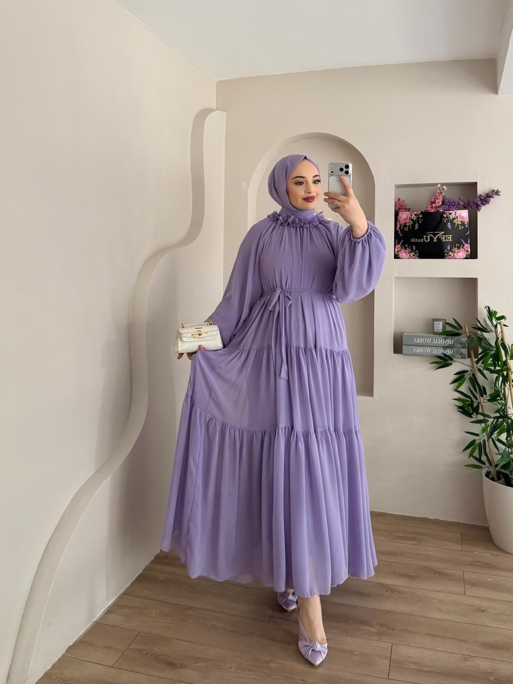 Nesli Çiçek Detay Şallı Elbise