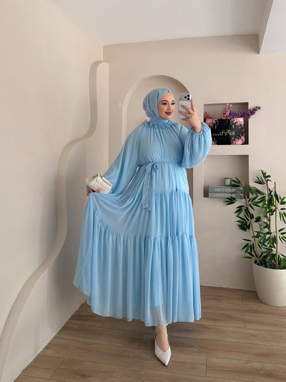 Nesli Çiçek Detay Şallı Elbise