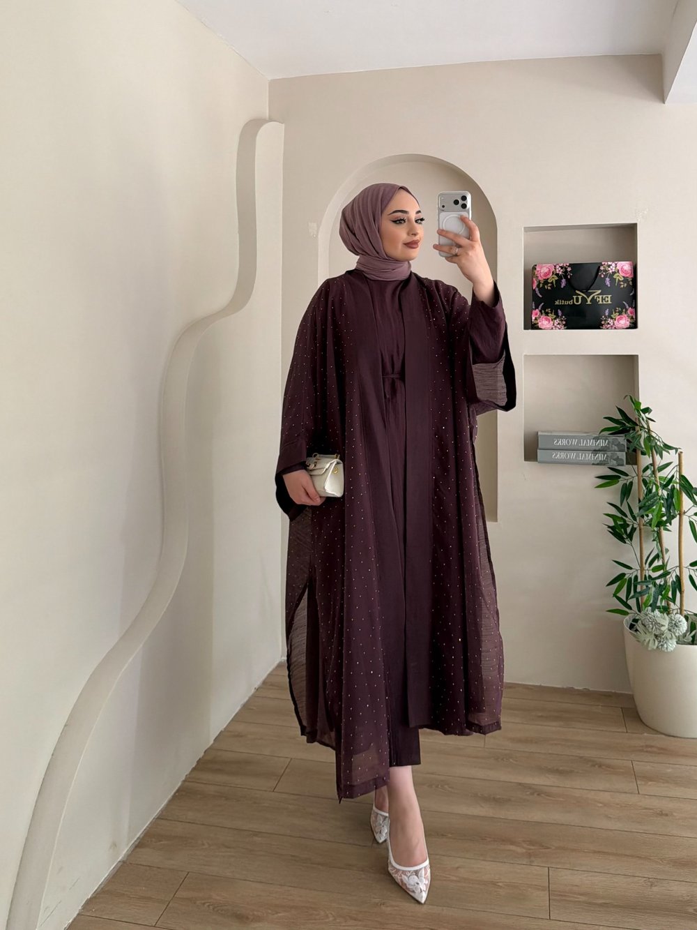 Nia Taşlı Abaya