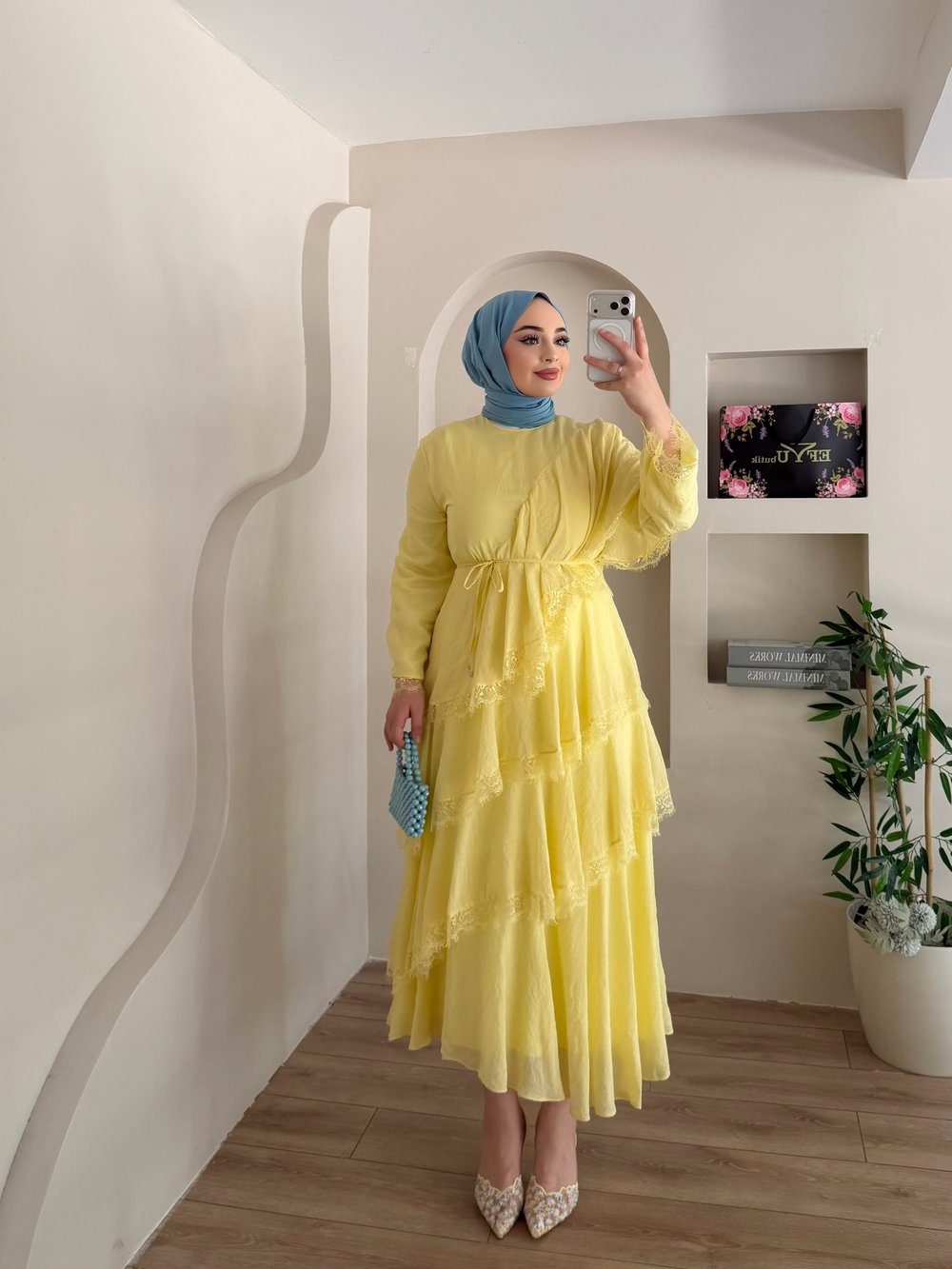 Nihle Katmanlı Elbise