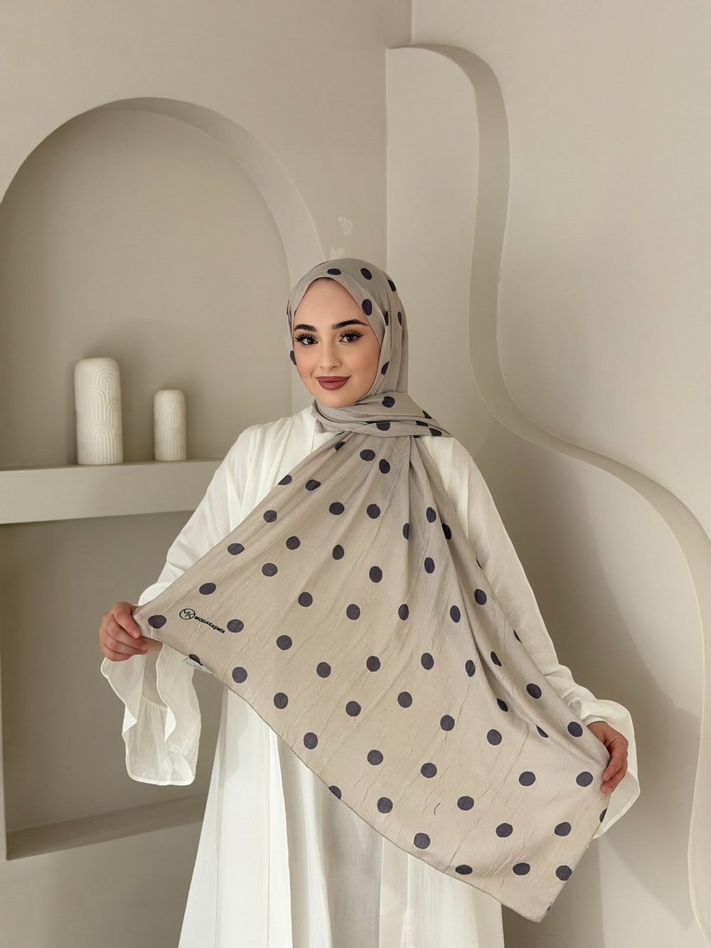 Norya Puantiyeli Şal