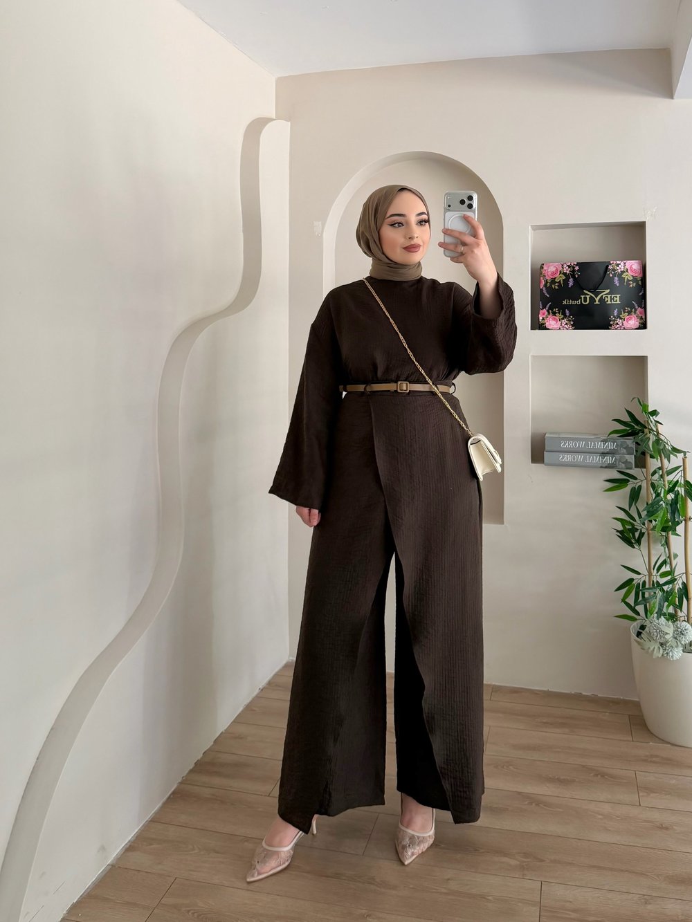 Nuria Gold Kemerli Takım