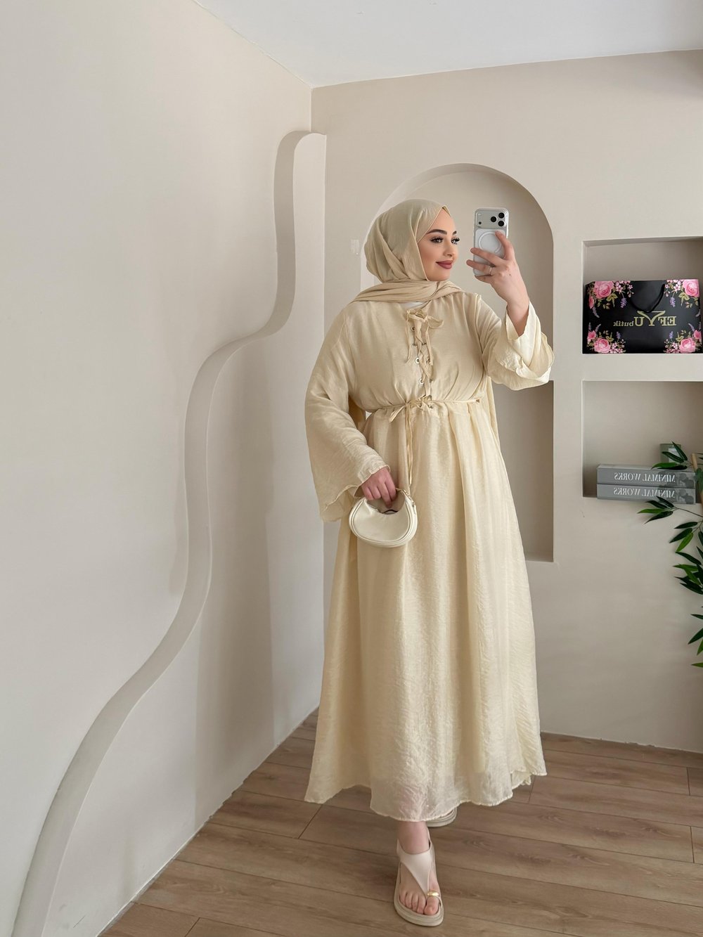 Rissa Önden Bağlama Detaylı Elbise 