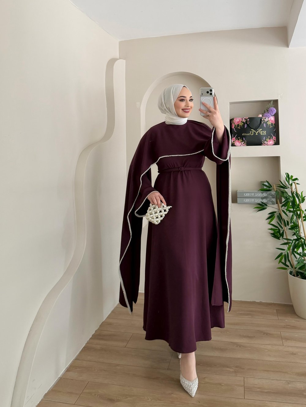 Roserin Pelerin Detaylı Elbise 
