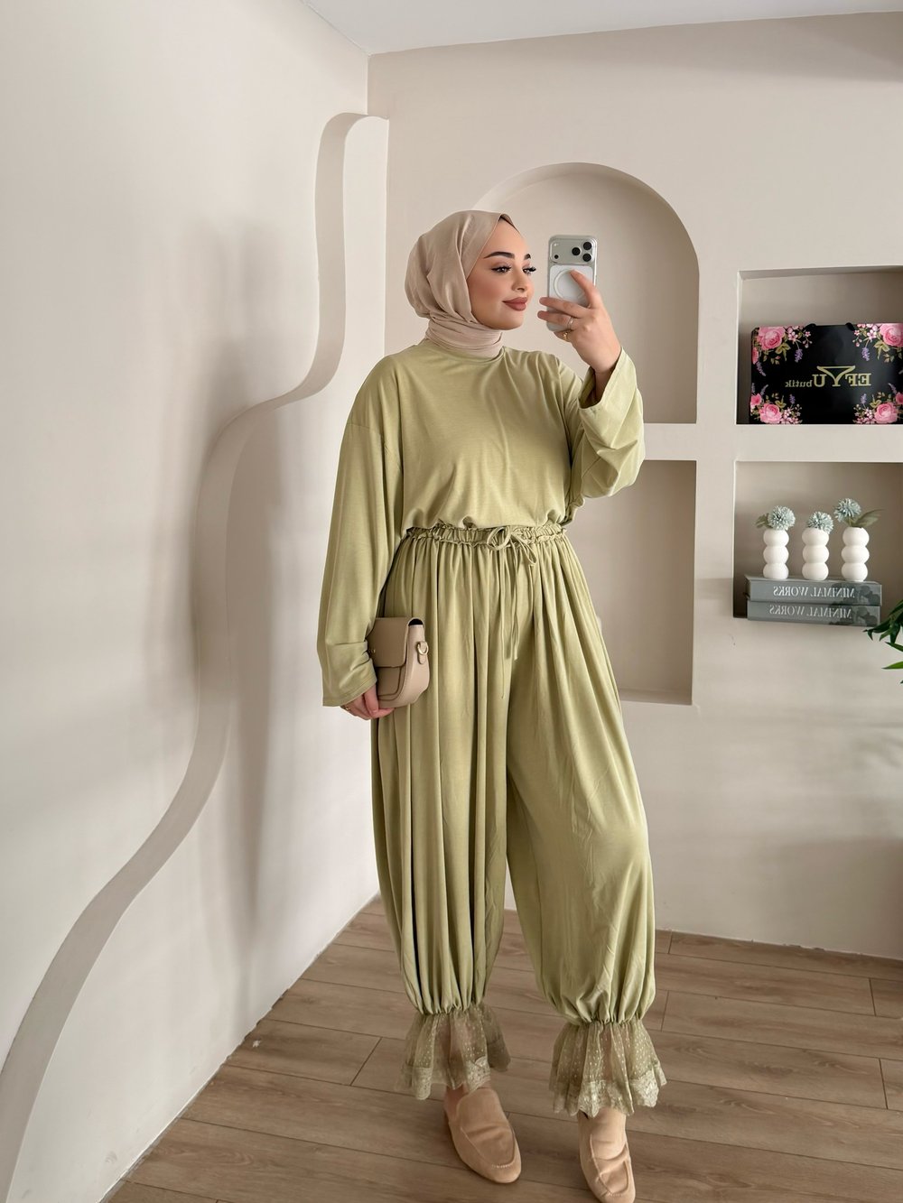 Sasha Dantel Paça Şalvarlı Takım