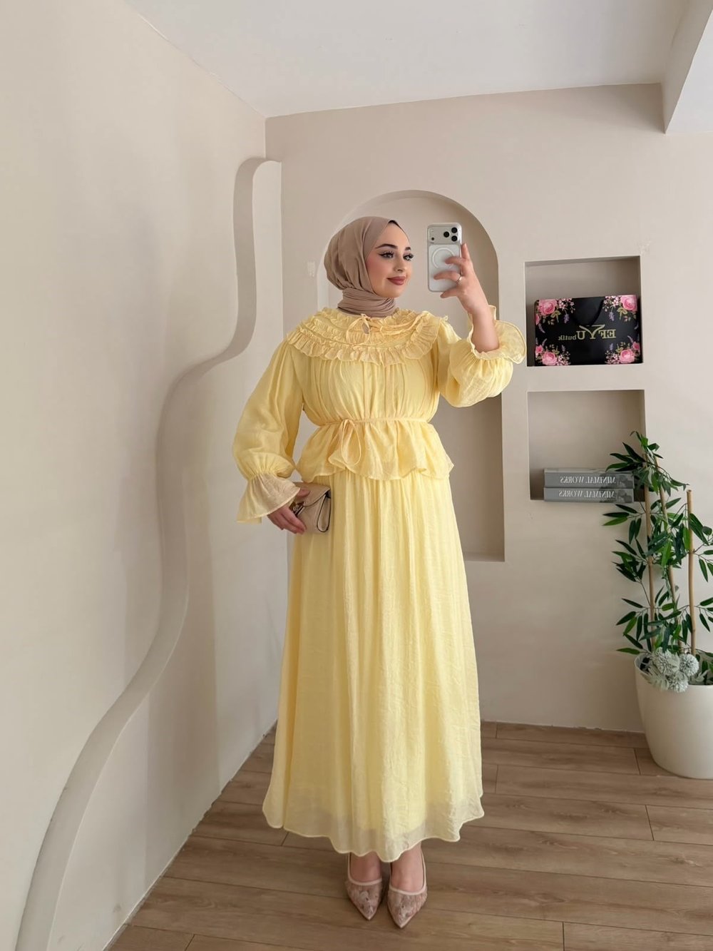 Slayn Yaka Detaylı Etekli Takım