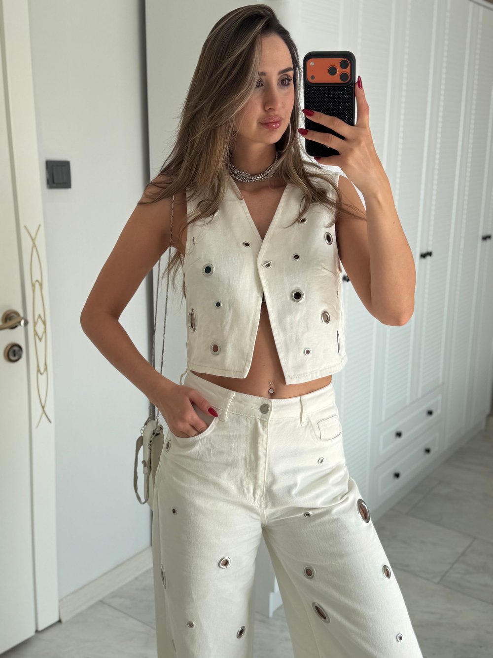 Alina Delikli Yelekli Pantolon Takım Beyaz