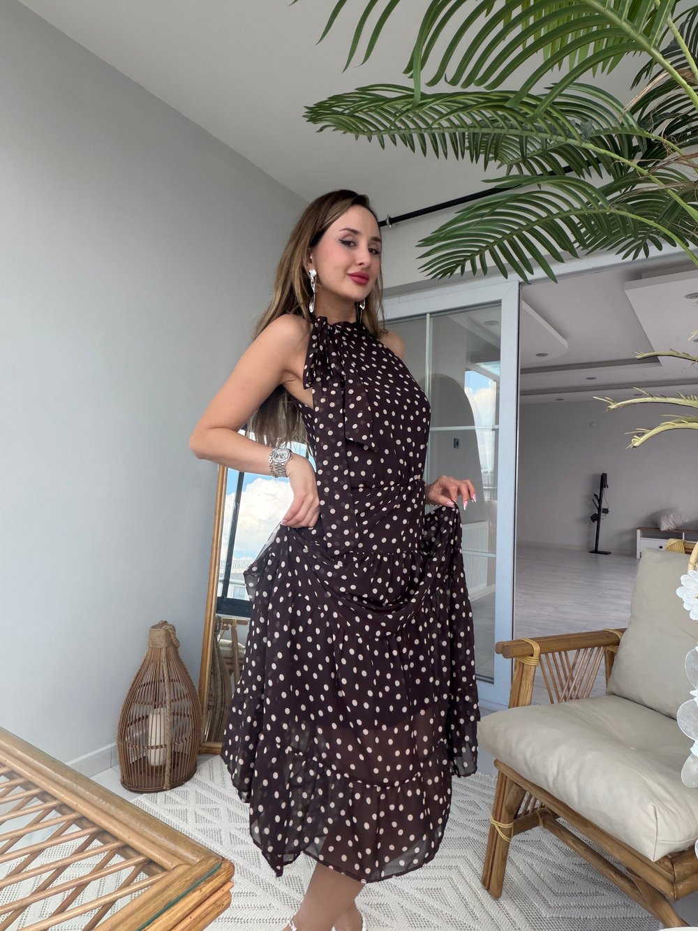 Anna Puantiye Desenli Bel lastikli Boyundan Bağlamalı Elbise Kahverengi