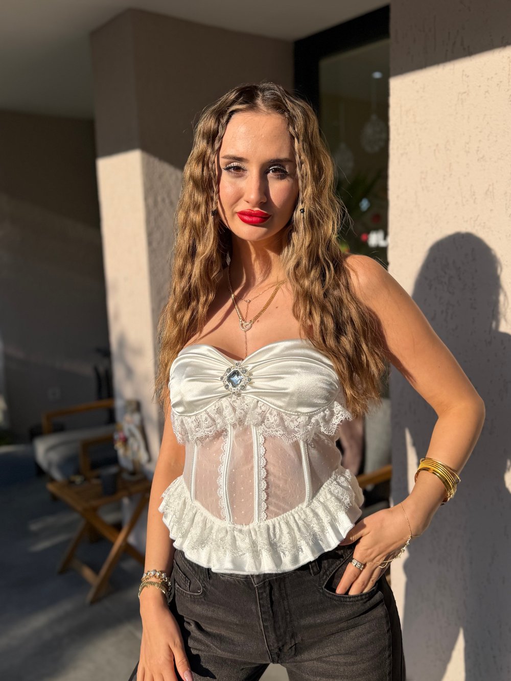 Bella dantel transparan crop top