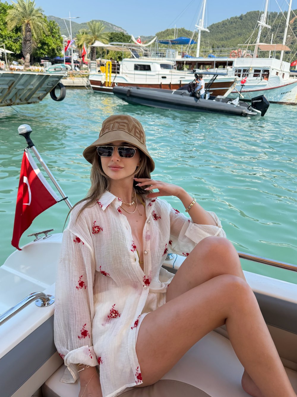 Glara Lux Çiçek İşlemeli Şort Takım 