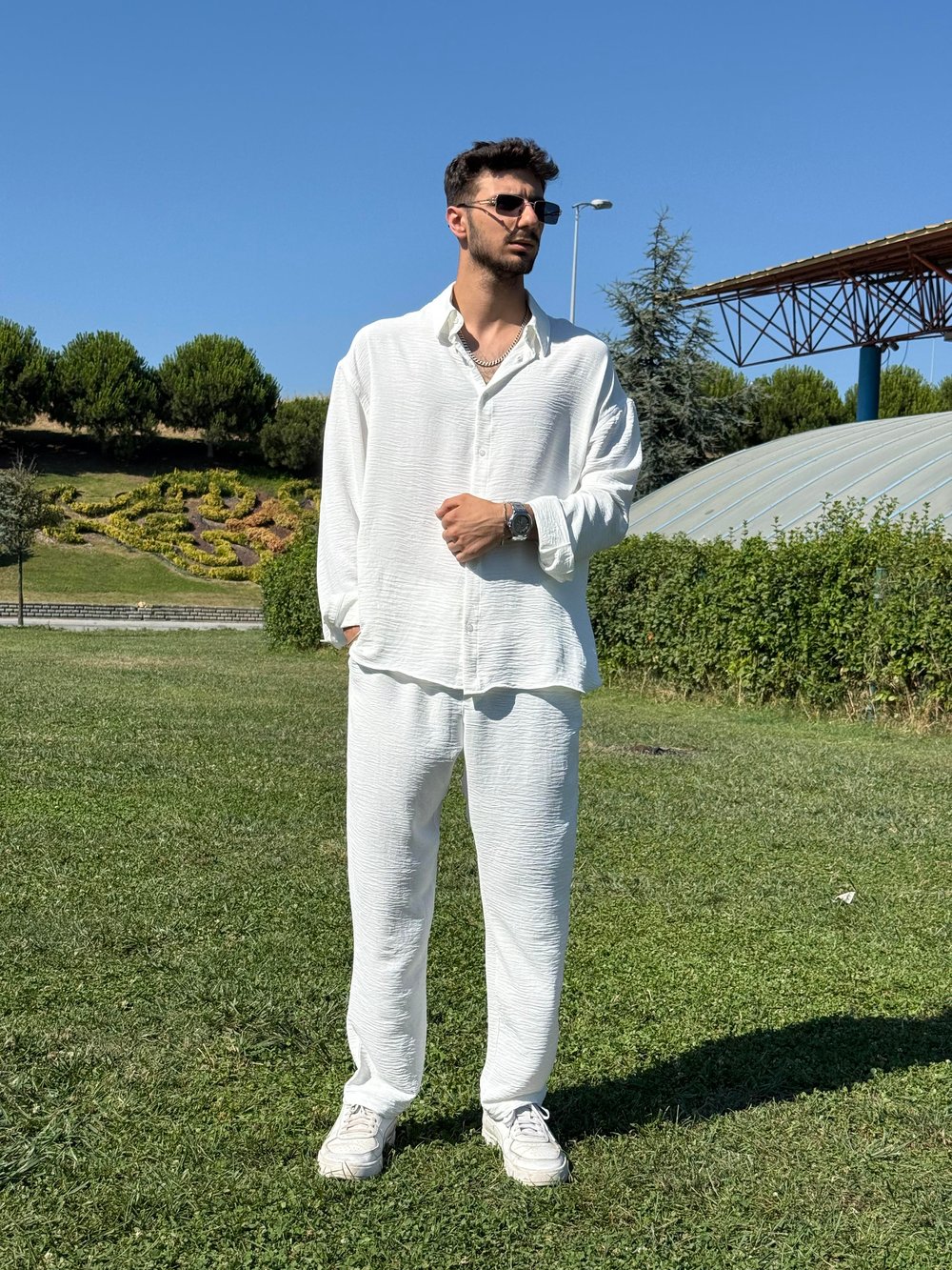 Oversize Yırtmaçlı Ayrobin Gömlek Beyaz