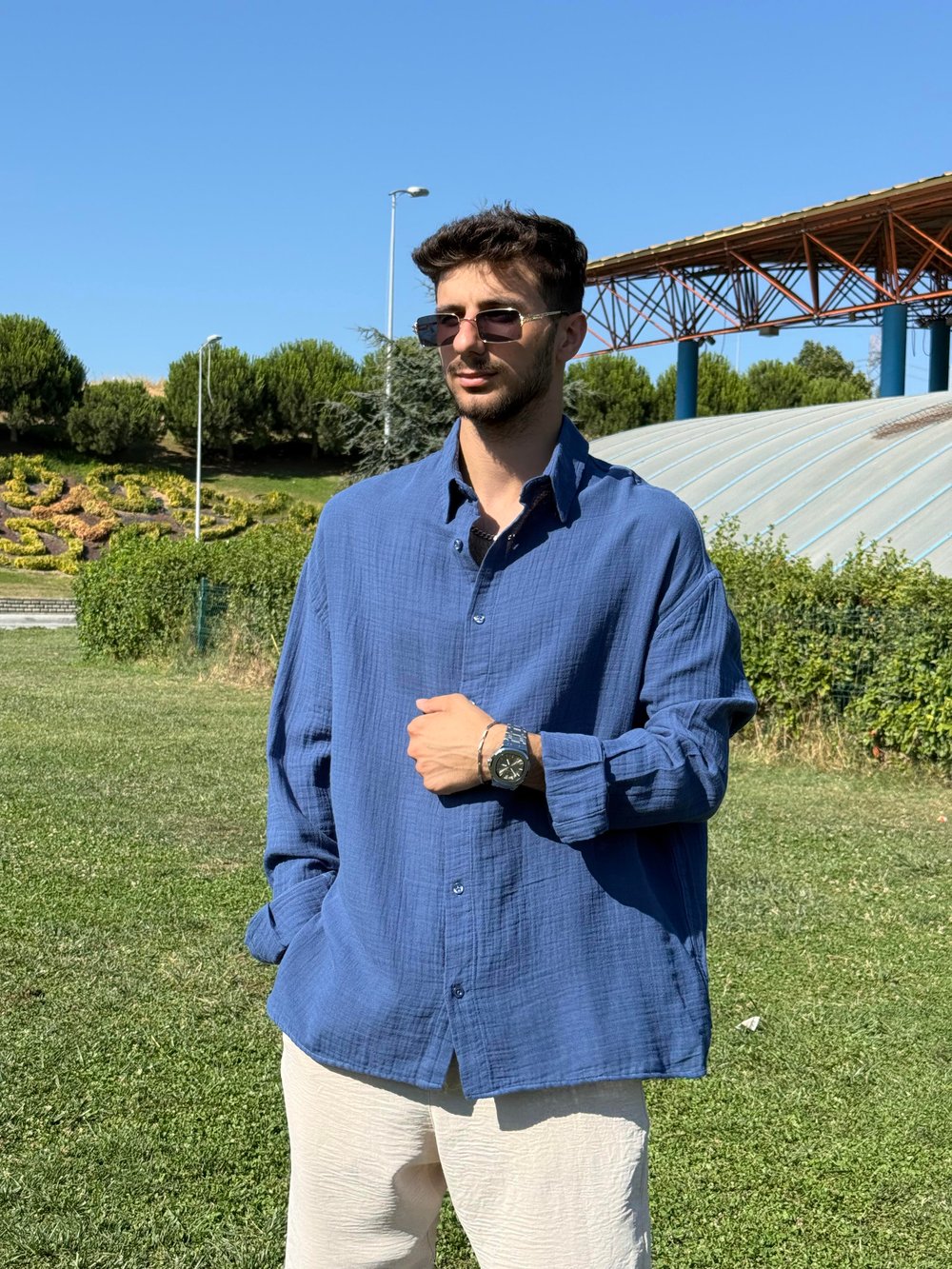 Oversize Yırtmaçlı Müslin Gömlek İndigo