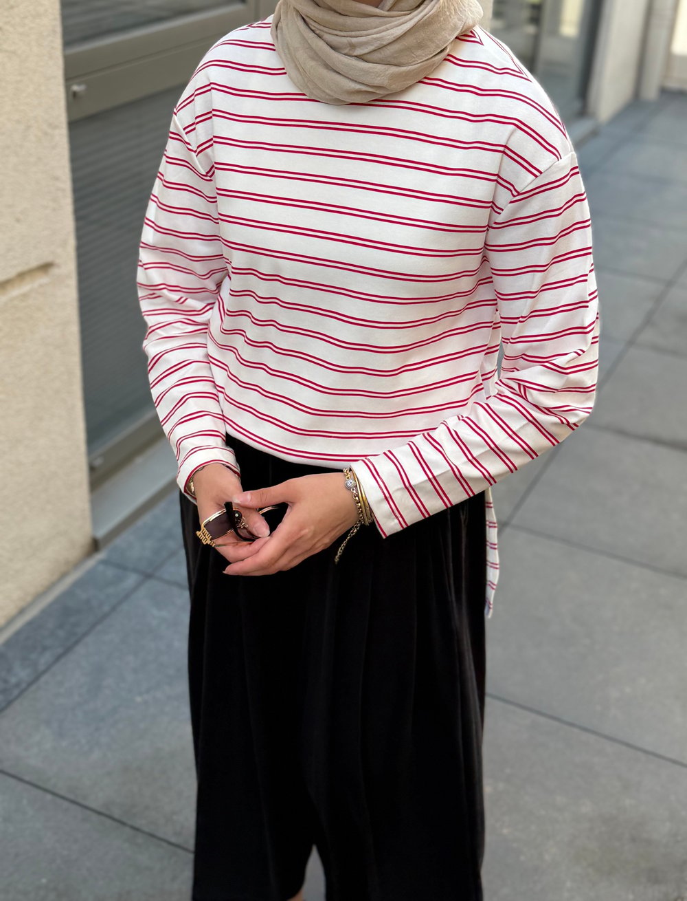 Kırmızı Çizgili Sweat
