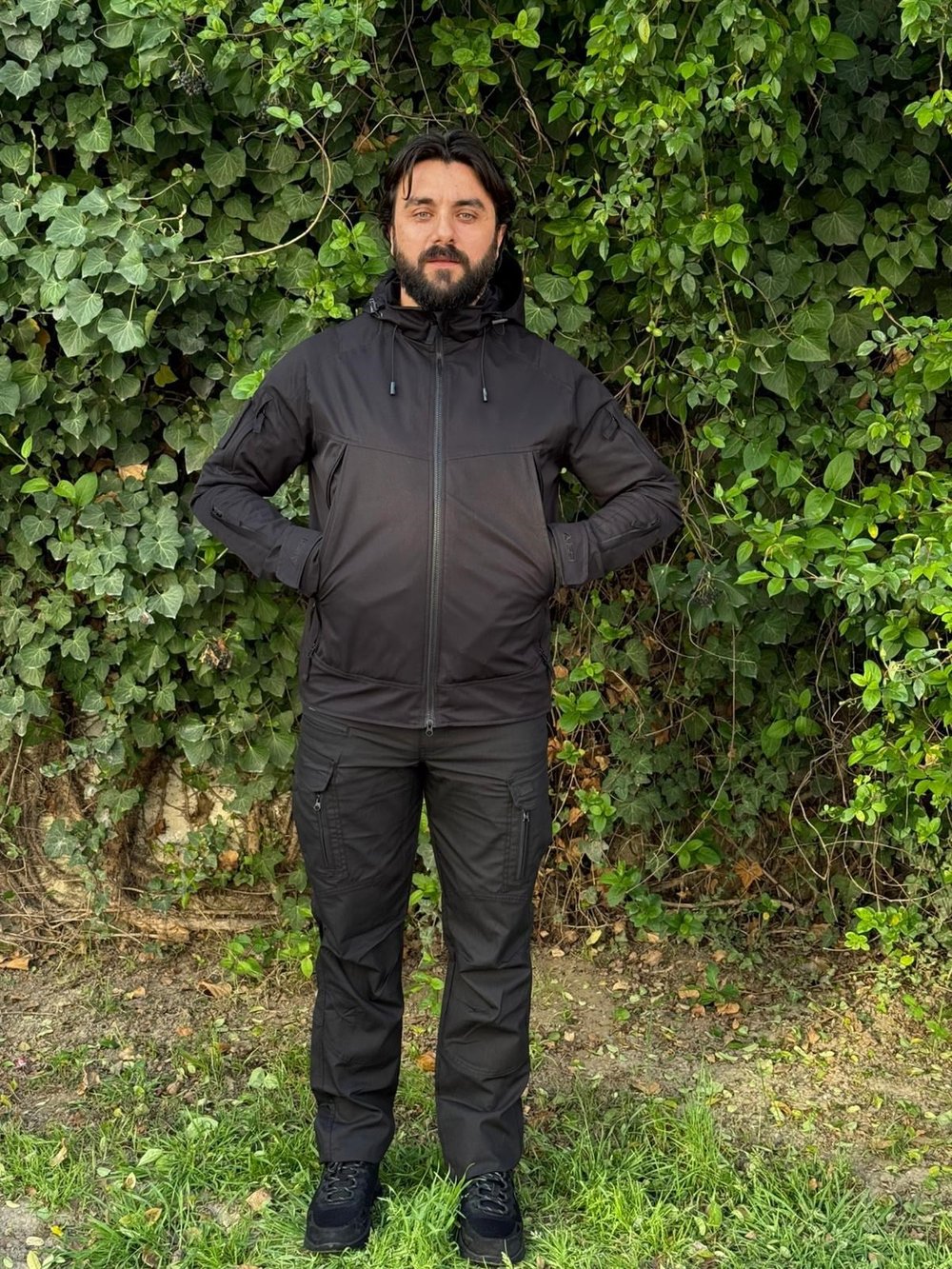 İSSİ Atmaca Model Mevsimlik Siyah