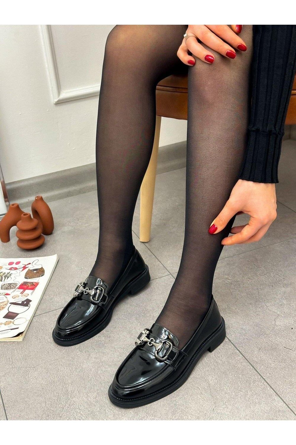Siyah Rugan (Luck) Toka Detay Ortopedik Taban Kadın Loafer