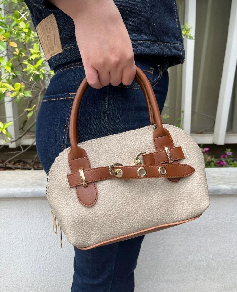 Kadın Tokalı El ve Omuz Çantası - Şık ve Kullanışlı Tasarım (25*20 cm)