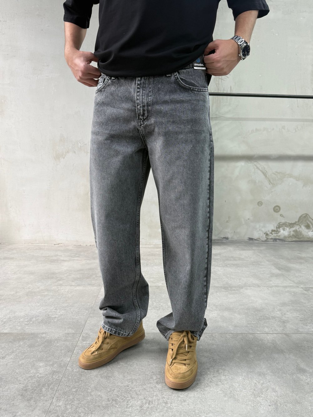 Baggy Fit Yıkamalı Gri Jean