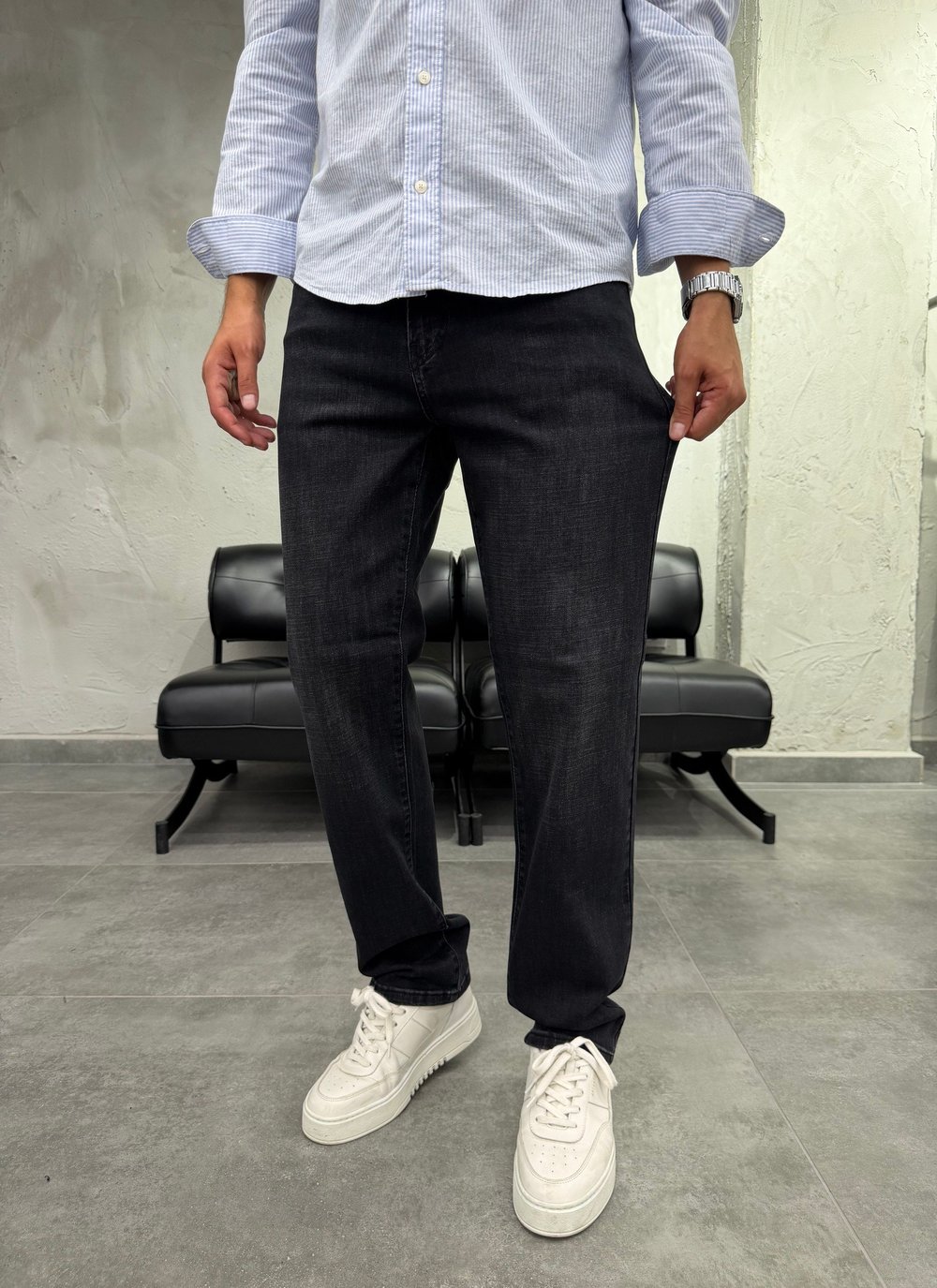 Düz Paça Siyah Yıkamalı  Regular Fit Jean