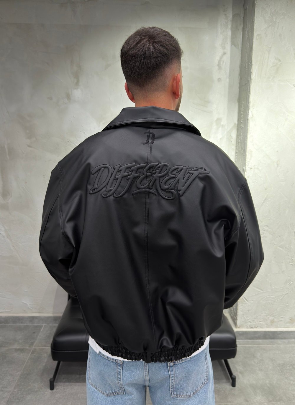 Sırt Different Nakışlı Siyah Bomber Ceket