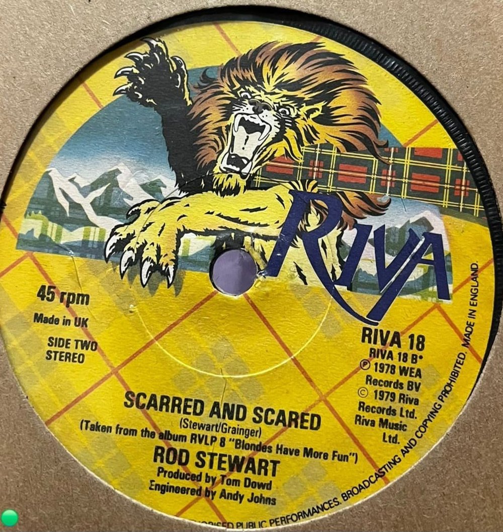 Rod Stewart - Ain't Love A Bitch / Scarred and Scared (7