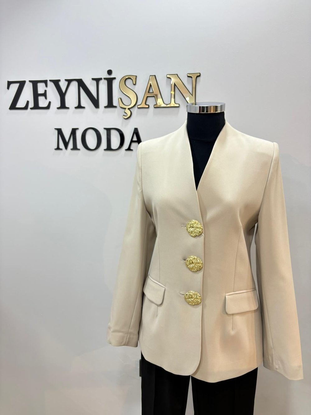 GOLD DÜĞMELİ CEKET