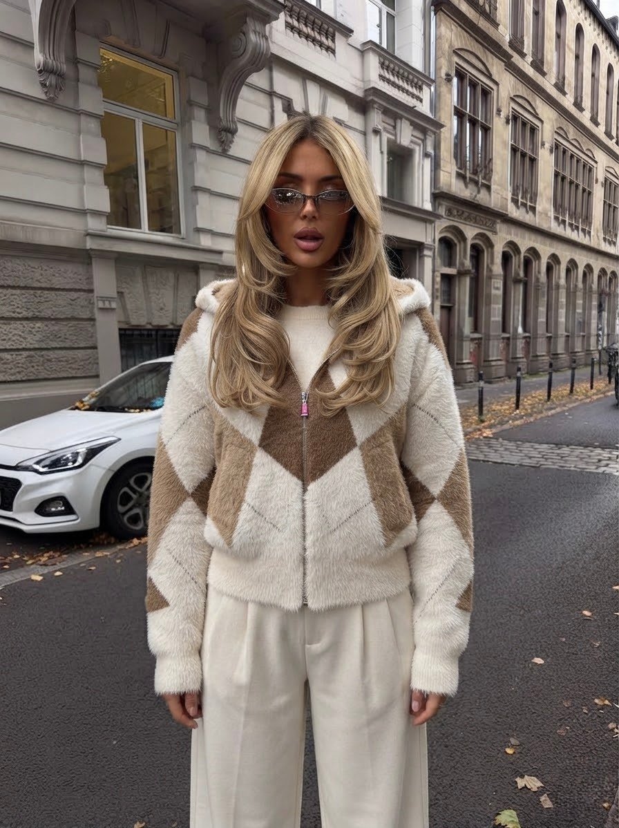 Argyle Desenli Kapşonlu Bej Fluffy Hırka