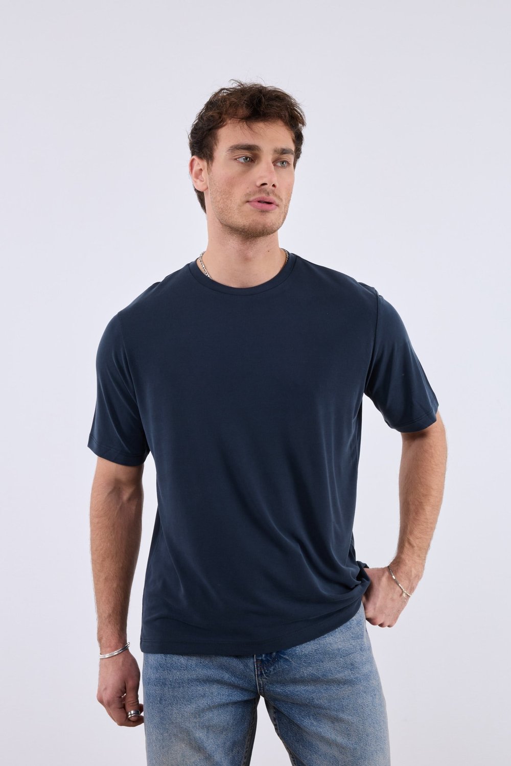 Essential Premium Modal Black Tişört