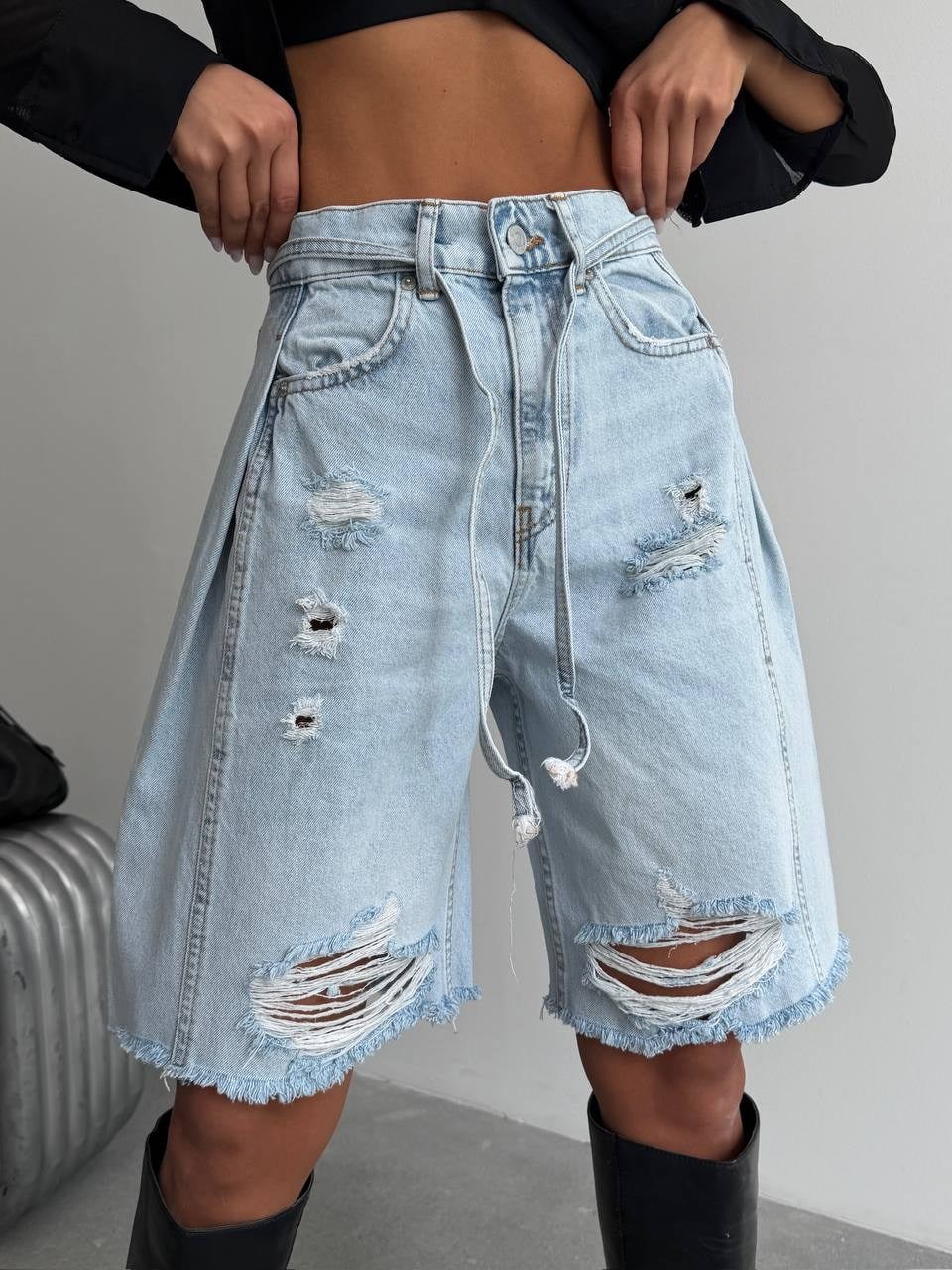 Kadın Yırtık Detaylı Baggy Denim Bermuda Şort