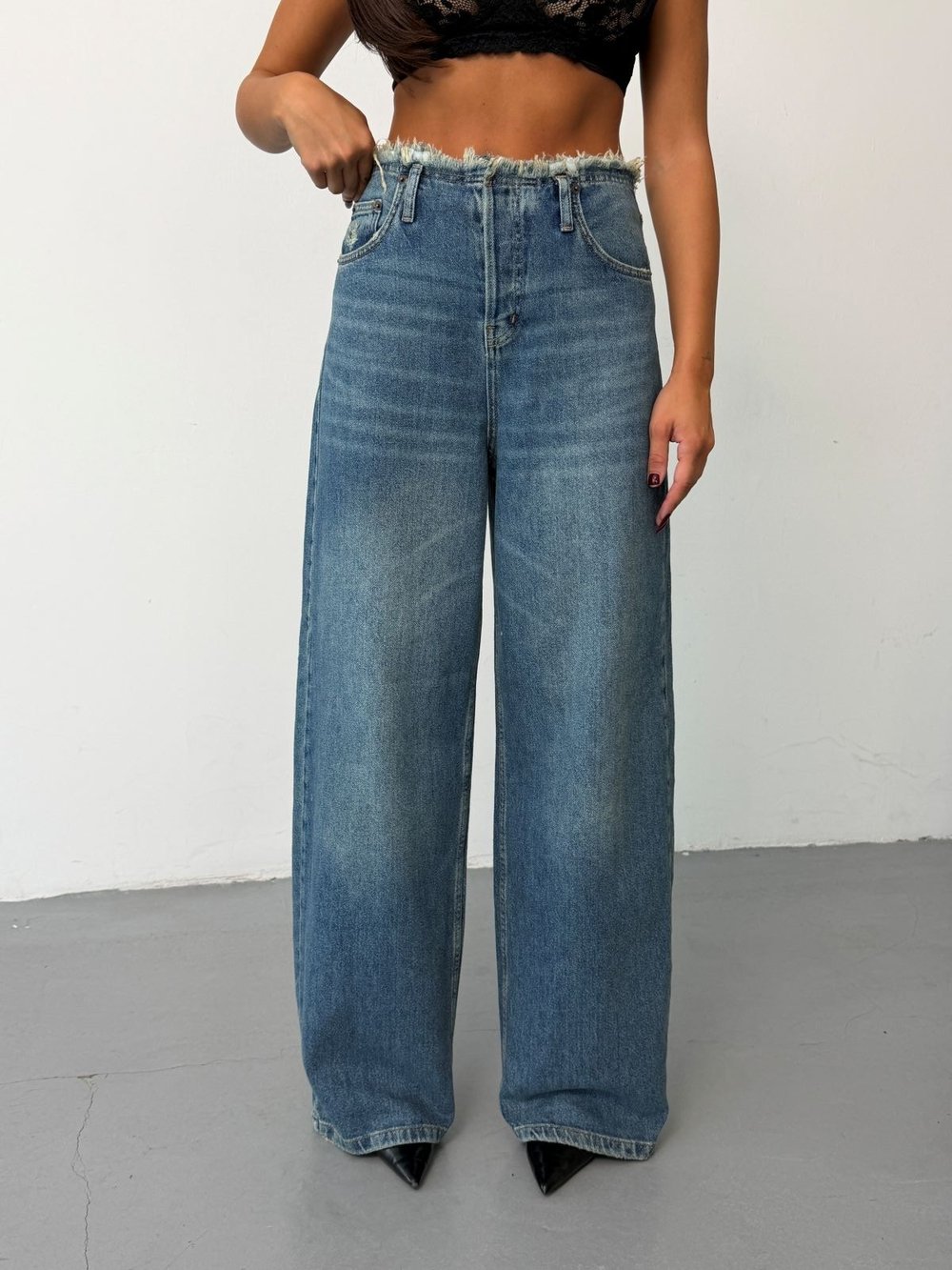 Kadın Yüksek Bel Beli Kesik Püskül Detaylı Geniş Paça Jean Pantolon
