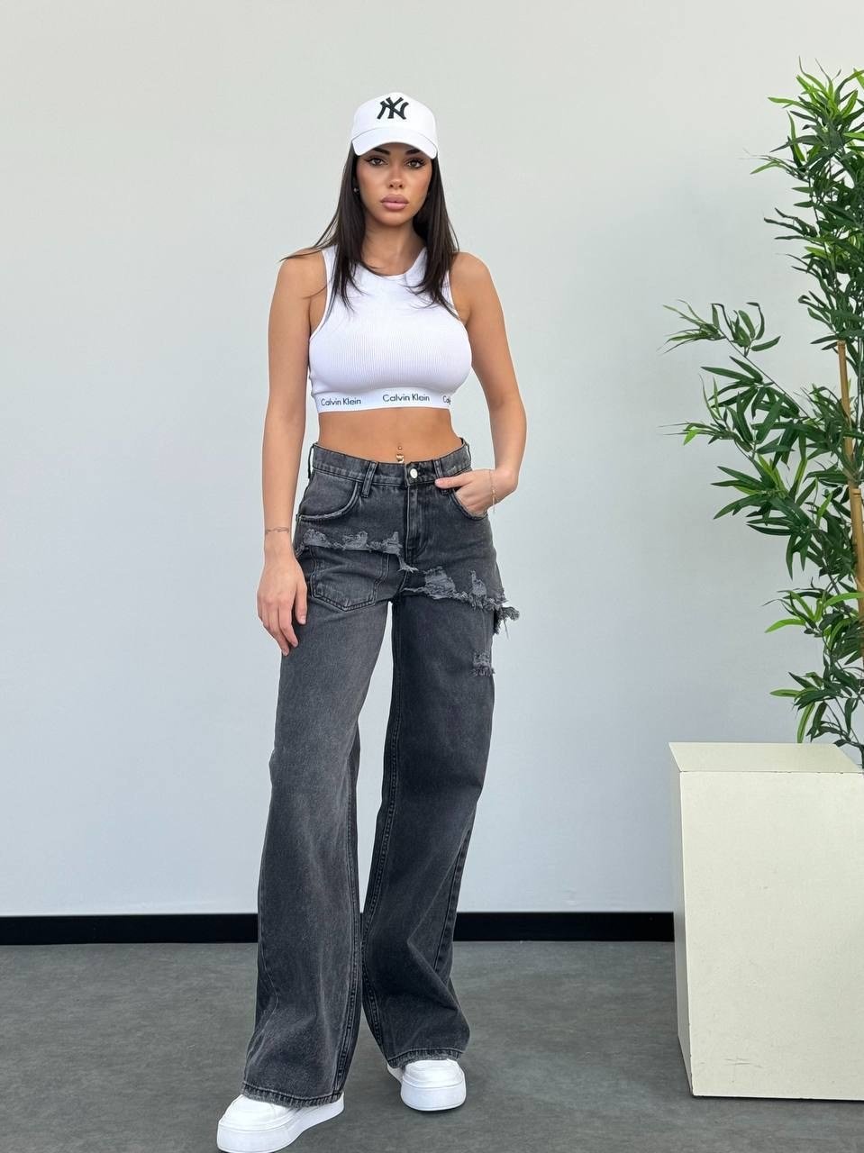 Kadın Yüksek Bel Yıpratmalı Salaş Denim Pantolon