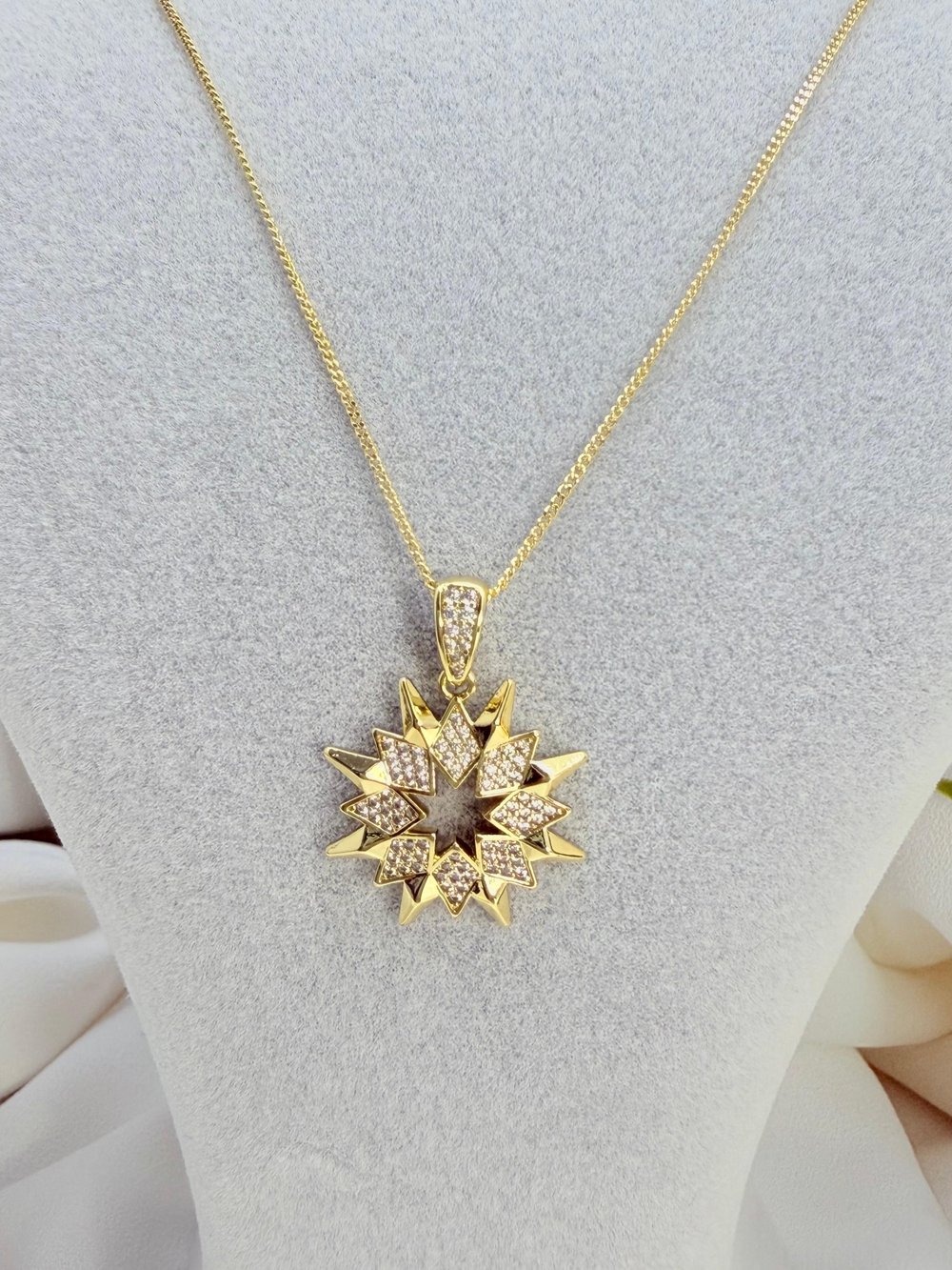 Flower Kolye