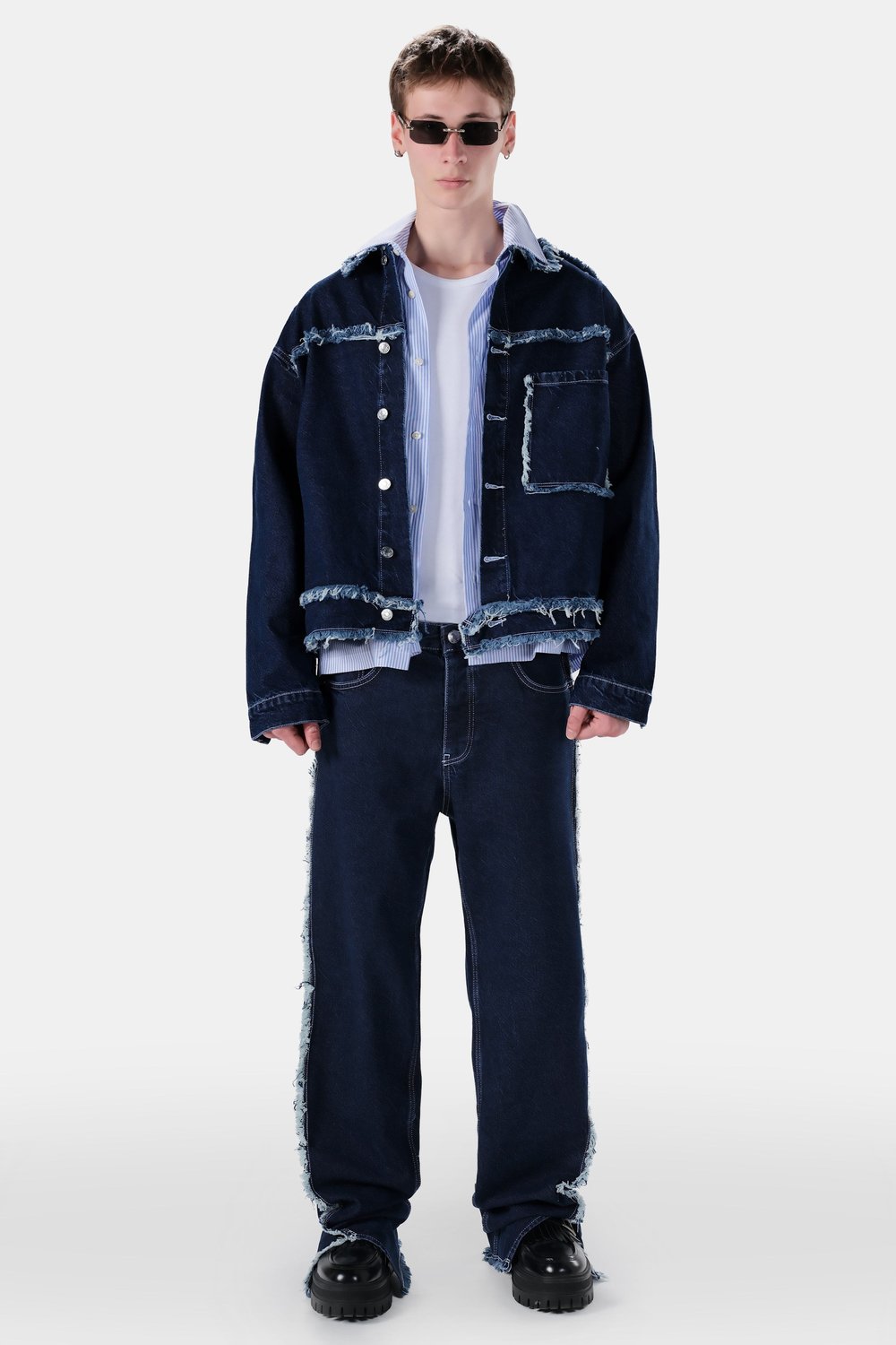 Püskül ve Yırtmaç Detaylı Baggy Fit Jean