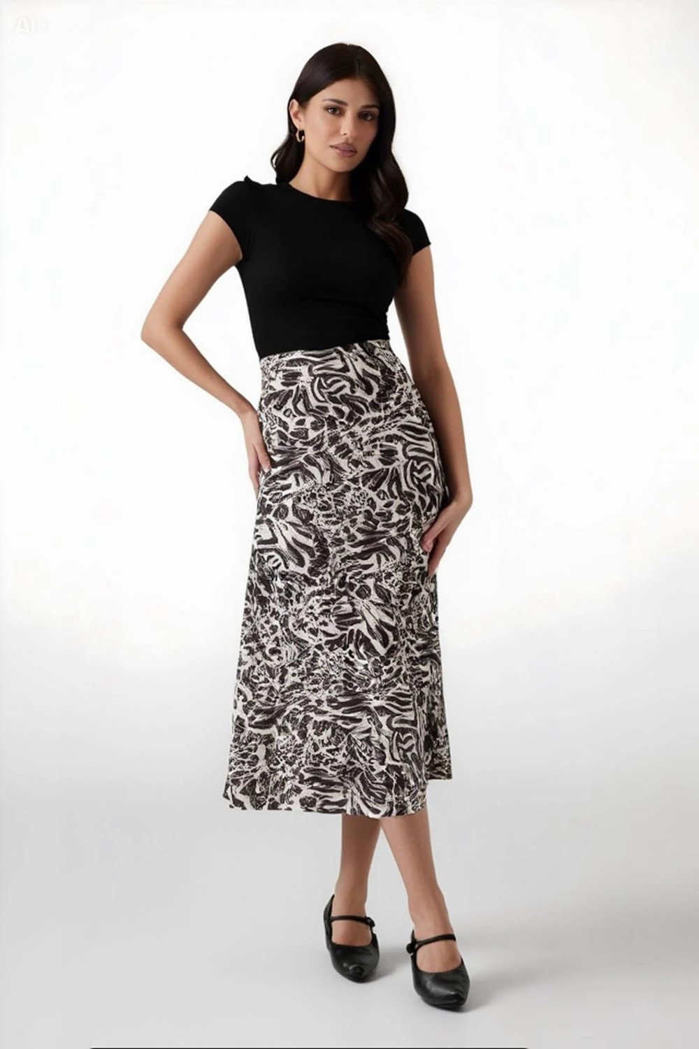 Kadın Açık Bej Zebra Desenli Saten Yüzeyli Beli Lastikli Midi Boy Etek Hzl23S-BD1101471