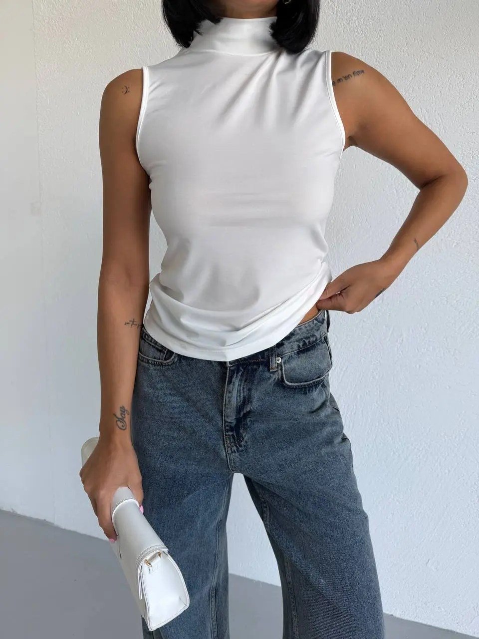 Kadın Beyaz Balıkçı Yaka Sıfır Kol Sandy Crop Bluz HZL26S-FRY123931