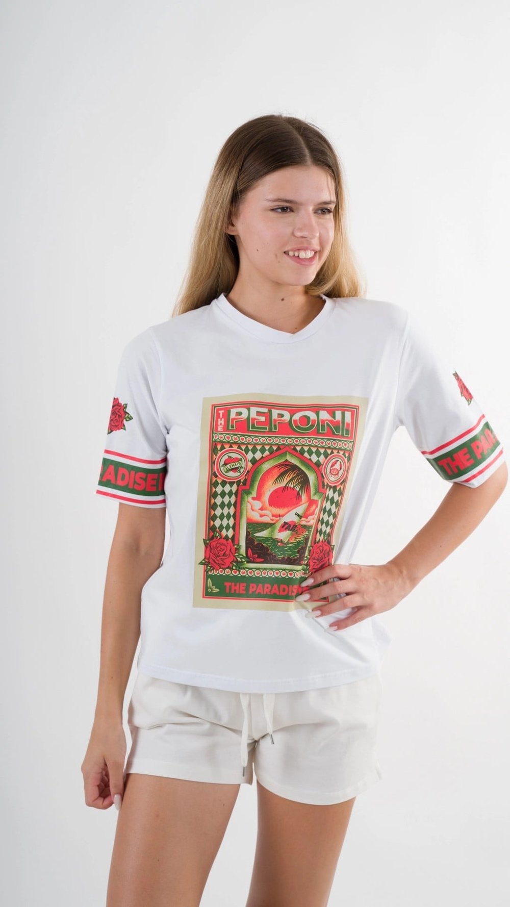 Kadın Beyaz Kırmızı Peponi Baskılı Bisiklet Yaka T-Shirt HZL24S-YY302