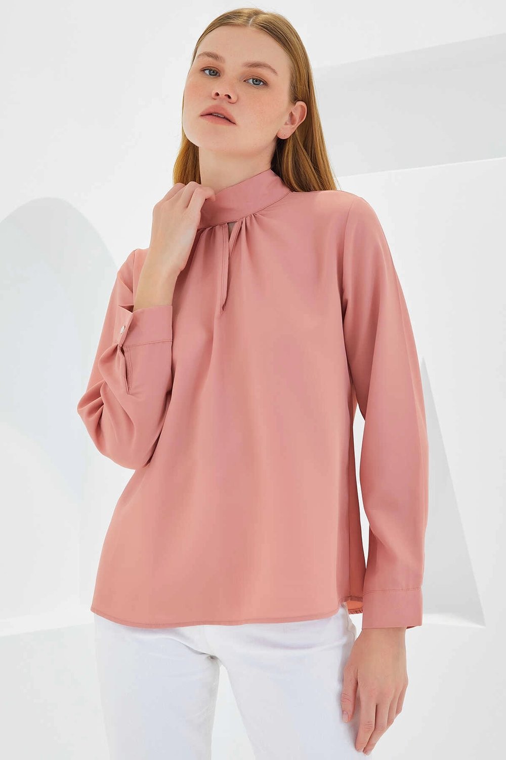 Kadın Gül Kurusu Pencere Detaylı Dökümlü Uzun Kollu Bluz HZL22S-BD104181