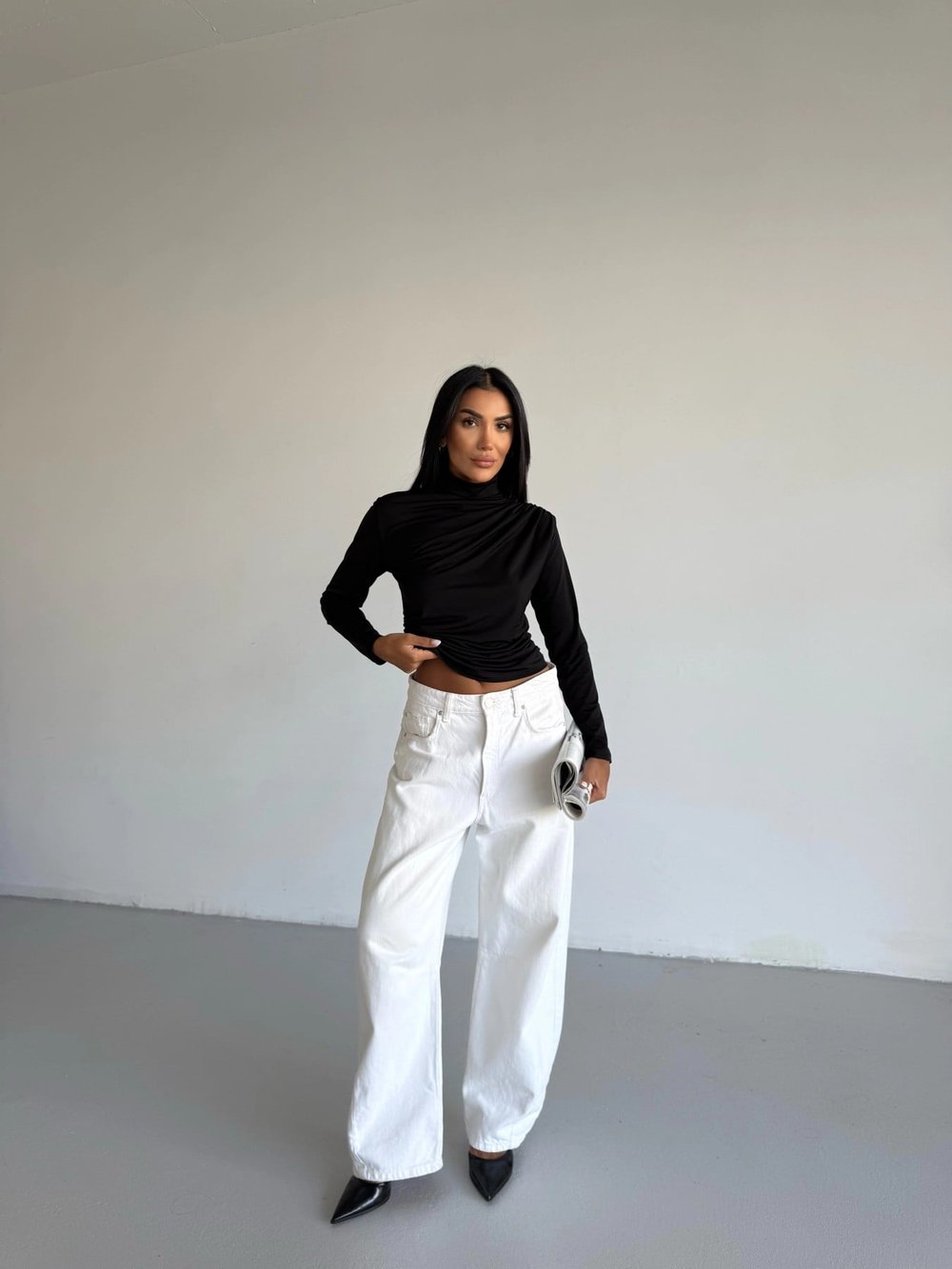 Kadın Siyah Uzun Kollu Drape Detaylı Boğazlı Sandy Bluz HZL25W-FRY123301