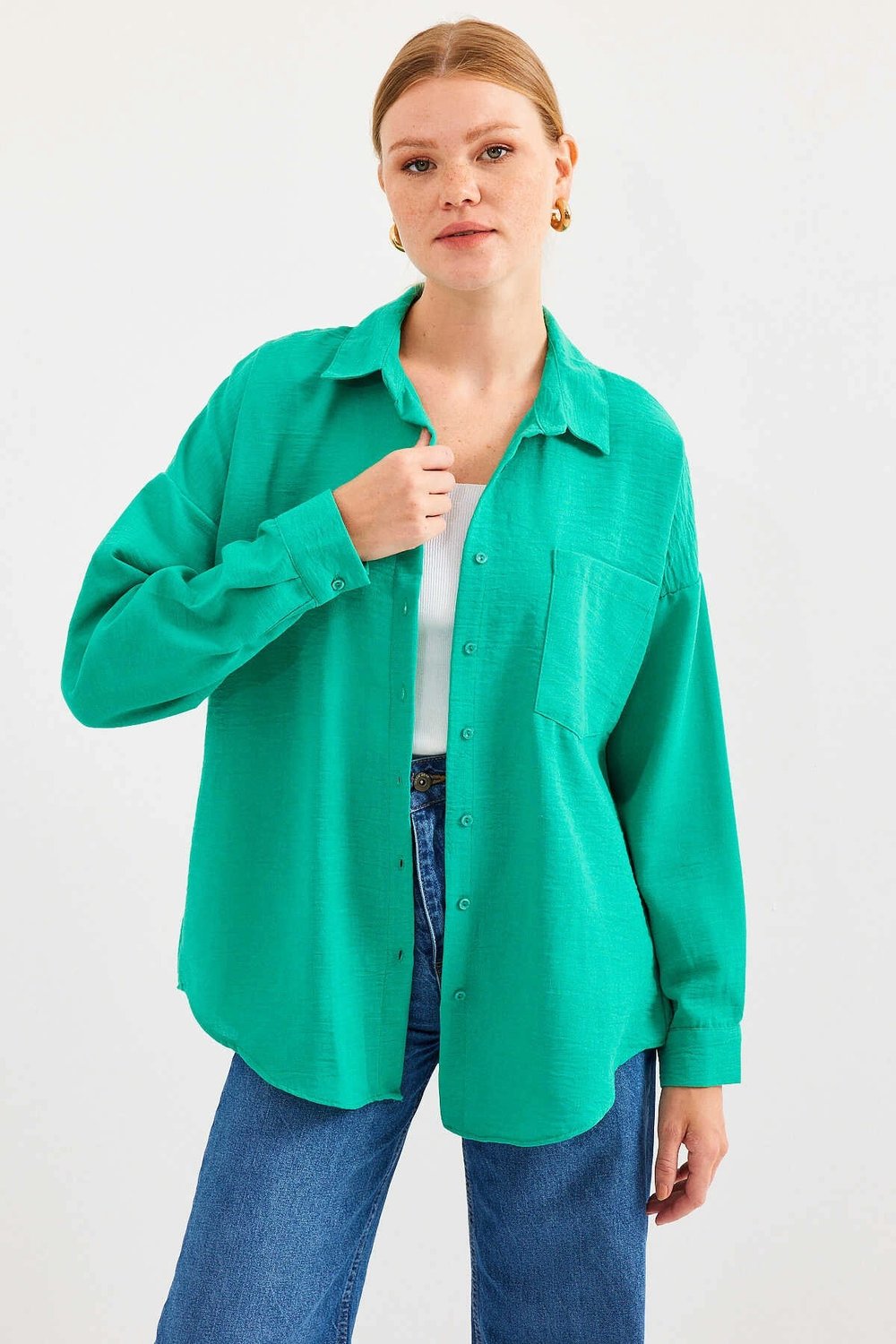 Kadın Su Yeşil Tek Cepli Oversize Keten Ayrobin Gömlek HZL24S-BD1201531
