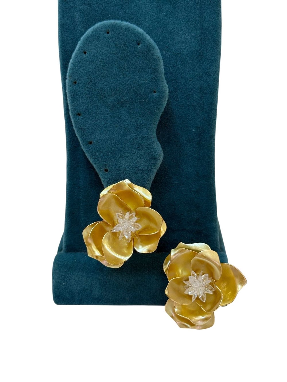 Gold Pastel Renk Çiçek Küpe (3 CM)