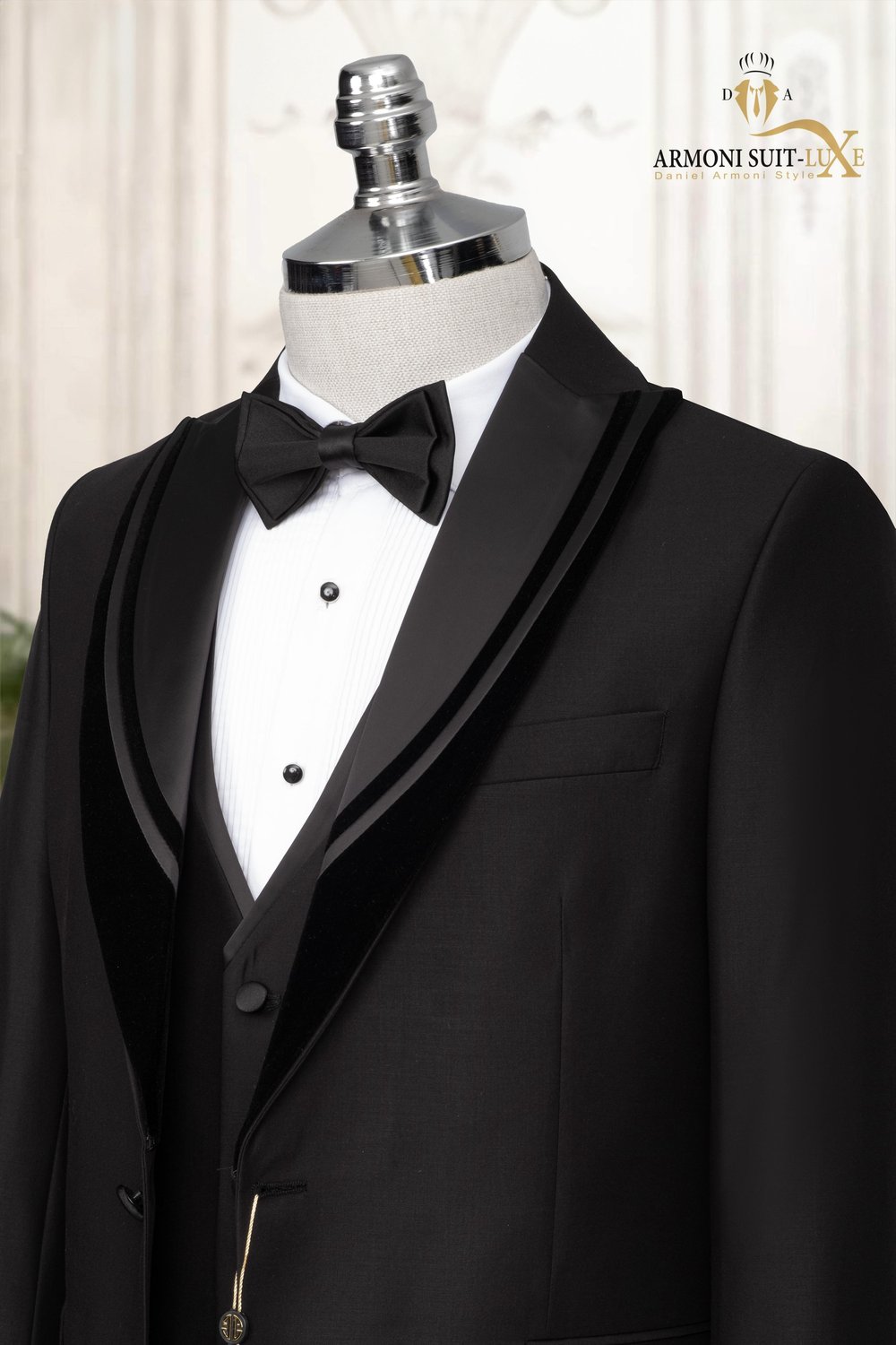 Slim Fit Dar Kesim Kırlangıç Yaka Desenli Klasik Siyah Smokin Takım