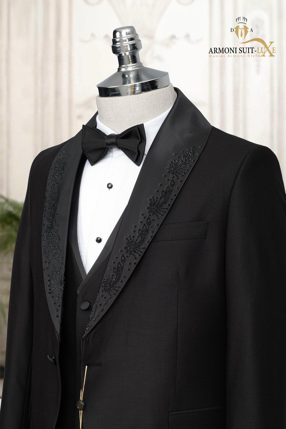 Slim Fit Dar Kesim Şal Yaka Nakış Desenli Siyah Smokin Takım