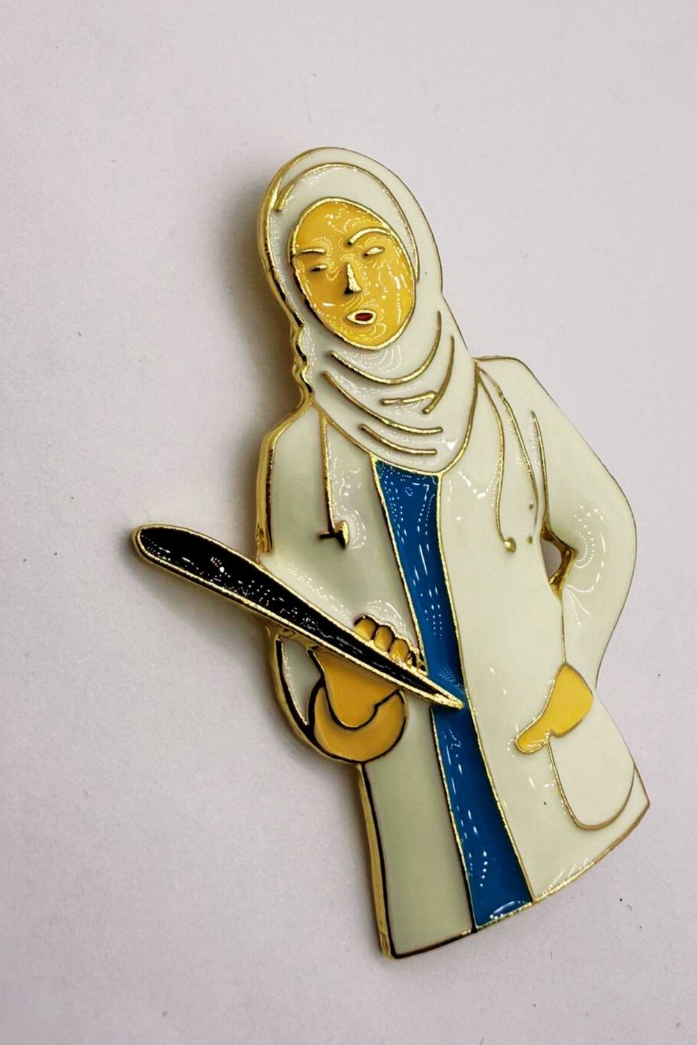 Kadın Doktor Hemşire Broş – Tıp Figürlü Renkli Rozet Pin Hediyelik Sağlıkçı Aksesuarı