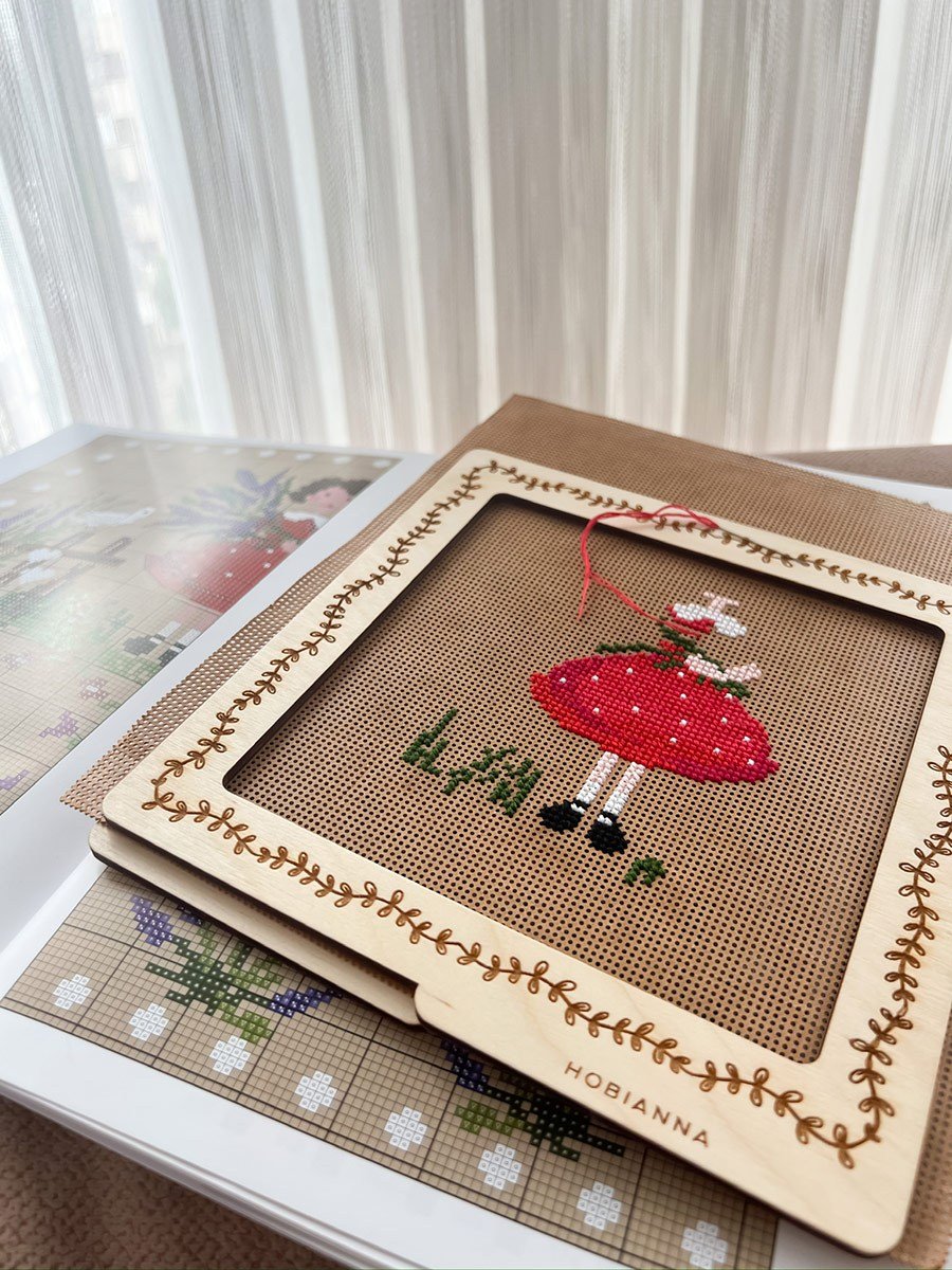 Hobianna Mıknatıslı Ahşap Kasnak – Olivia 14x14cm