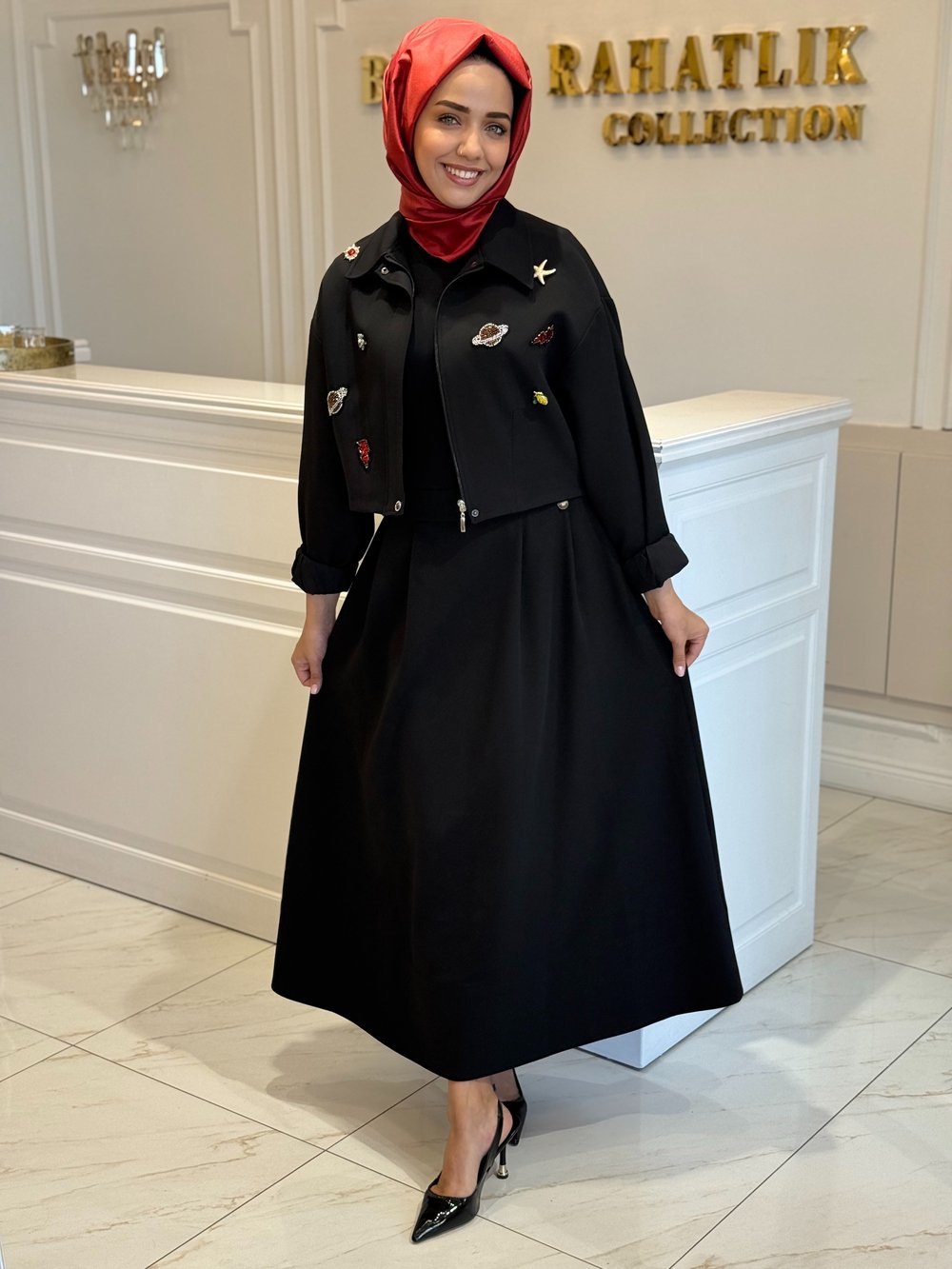 MY312 1781 ÖNÜ AKSESUARLI ETEKLİ TAKIM SİYAH