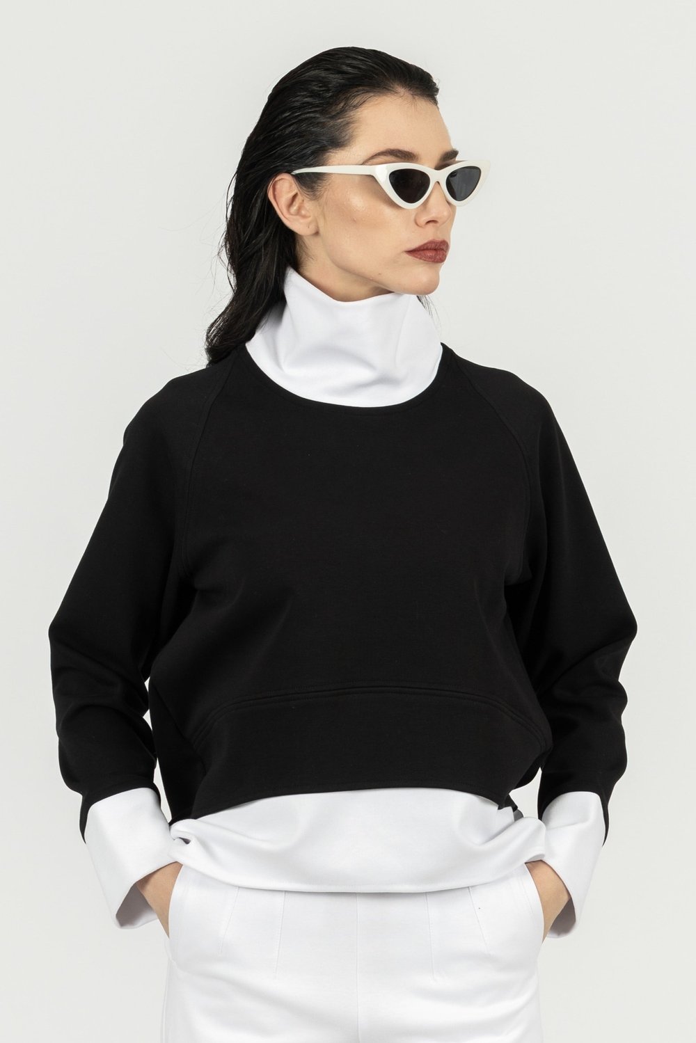 Boğazlı Kısa Sweat