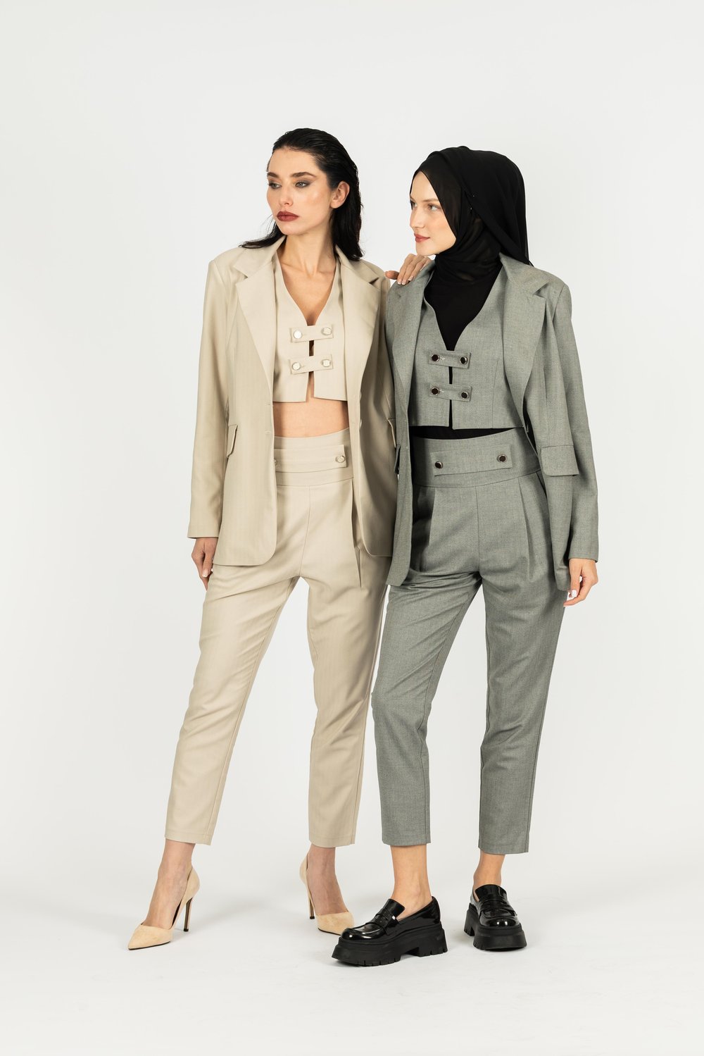 Suit Dokuma Astarlı Crop Yelek Blazer Ceket Havuç Pantolon Kadın Üçlü Takım