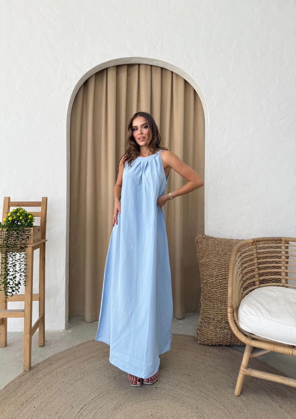HALTER YAKA UZUN KETEN ELBİSE MAVİ