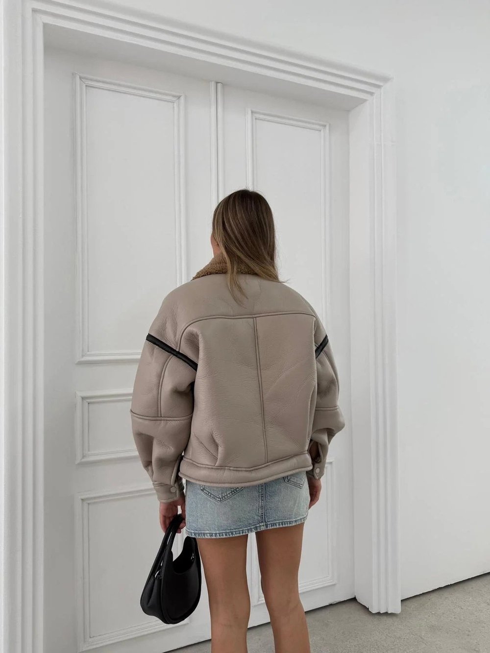 YAKA KÜRK VE KEMERLİ DERİ İÇİ KÜRK LAMİNE MONT BEJ 3143