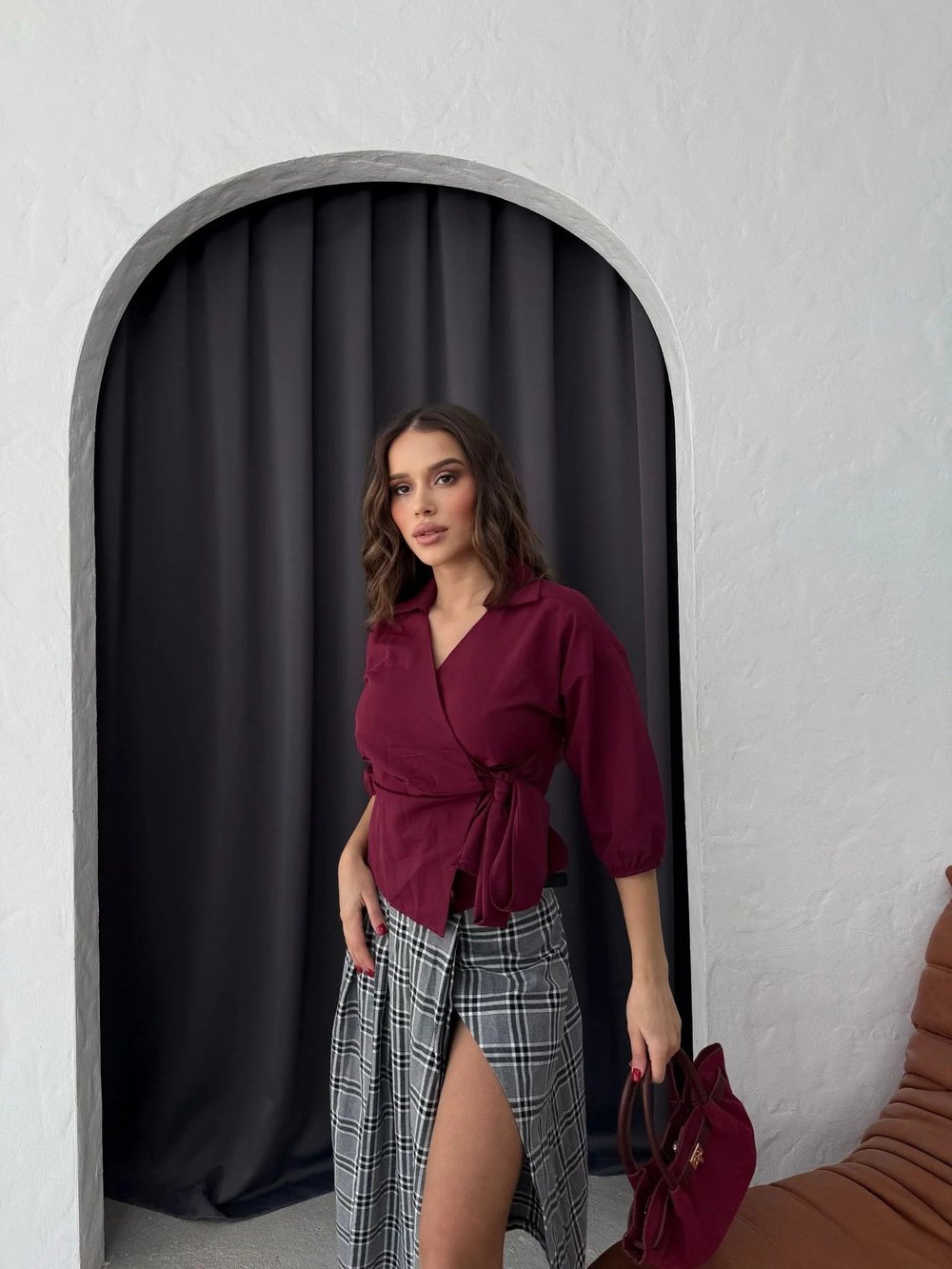 YAN BAĞLAMA DETAY GÖMLEK BORDO